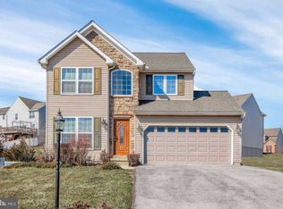 240 Thomas Armor Dr, Windsor, PA 17366