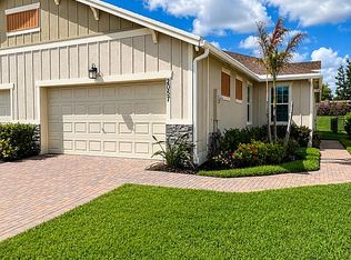 2057 SE Crosswood Way, Port Saint Lucie, FL 34984