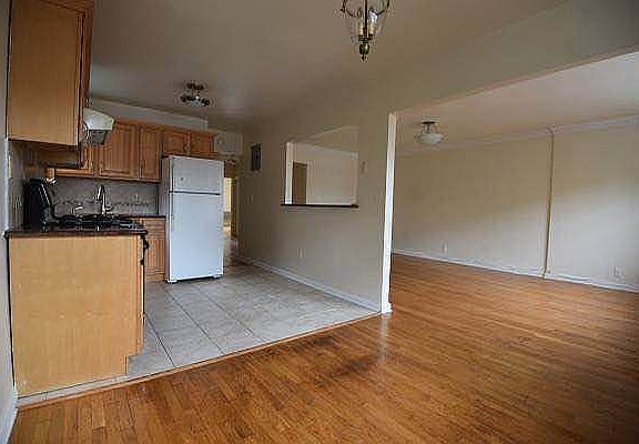 4th image of 23-15 28th St #2