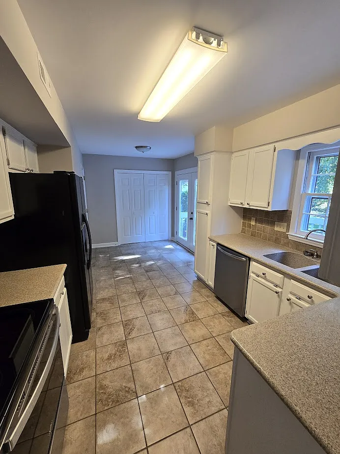9409 Radner Lane - 1 — Photo 4