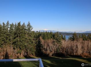 4515 Sunday Drive, Oak Harbor, WA 98277