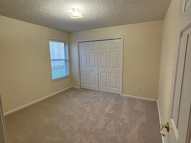 299 Johns Creek Pkwy — Photo 22
