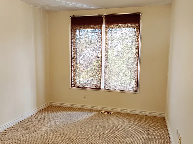 104 Brady Ave — Photo 8