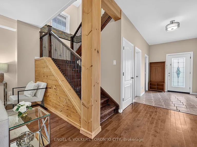 774 Churchill Ln — Photo 22
