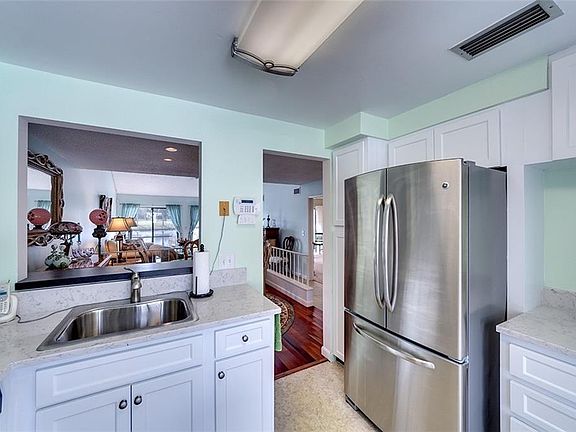 5th image of 2547 Glebe Farm Close #I-3