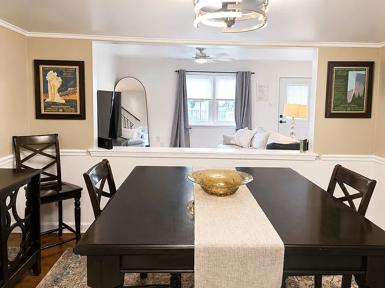 1012 James Madison Cir — Photo 15