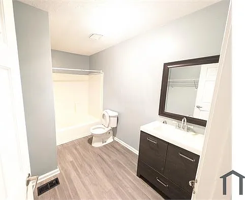 4253 Janet Ct NW #4253 — Photo 11
