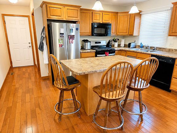 2nd image of 503 W Randolph St #B