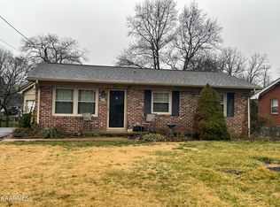528 Goldfinch Ave, Knoxville, TN 37920