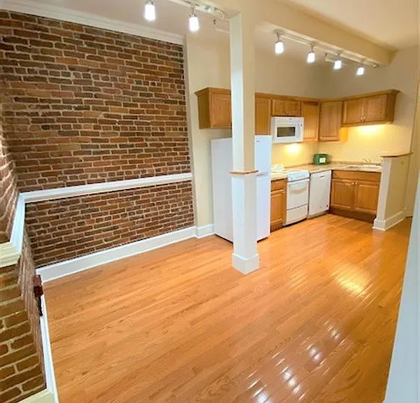 881B Massachusetts Ave #34 — Photo 1