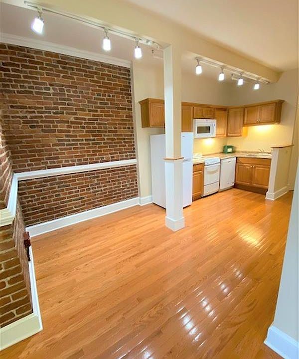 1st image of 888 Mass Ave #3