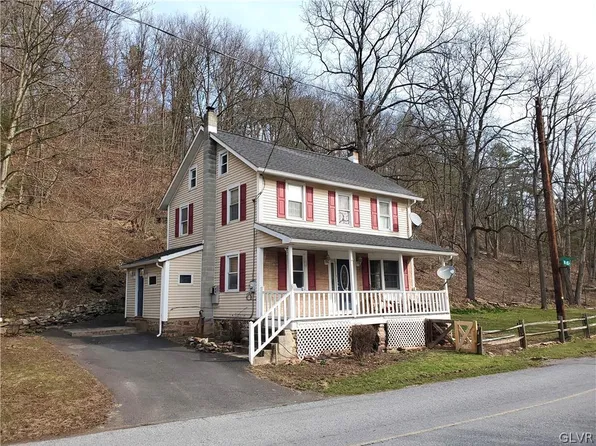 121 Wild Turkey Ln, New Ringgold, PA 17960