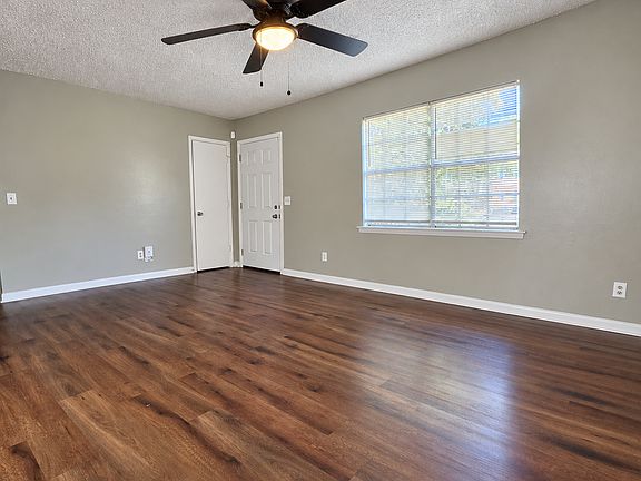 3rd image of 3721 Valleydale Rd NW