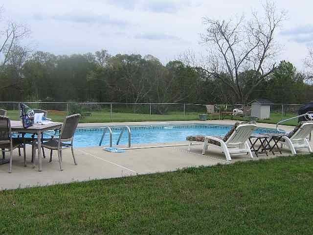2nd image of 663 Clopine Lake Rd