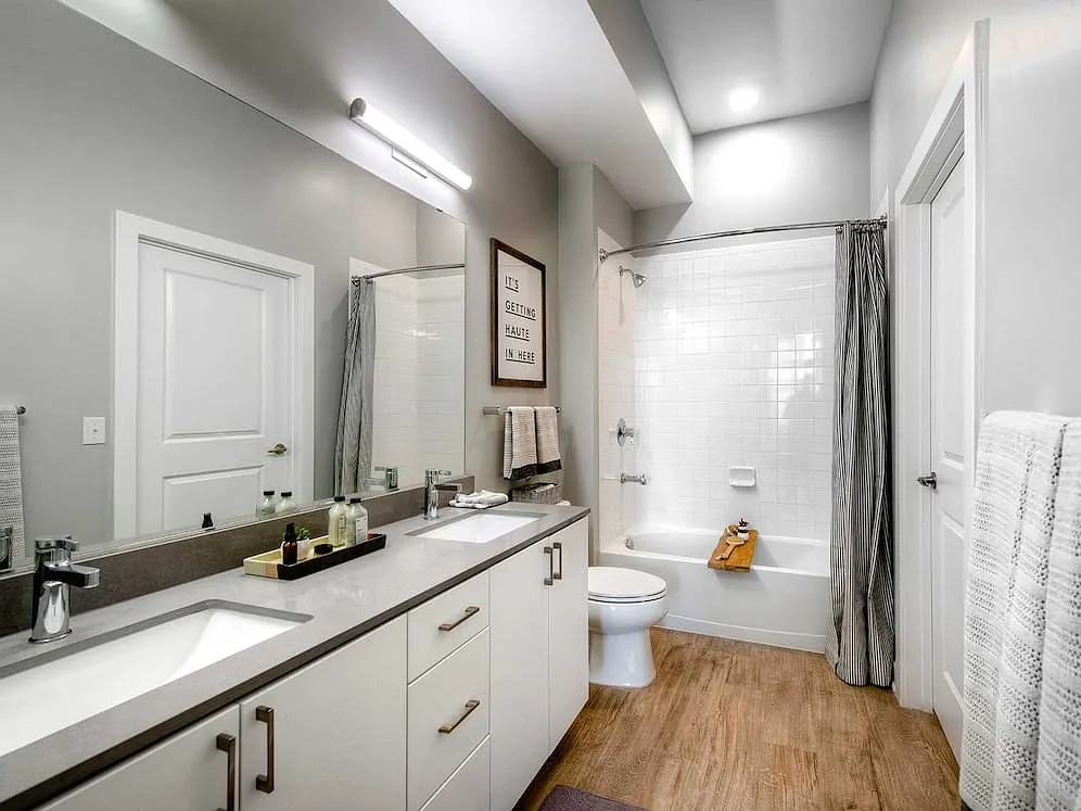 Avalon Woburn — Photo 3