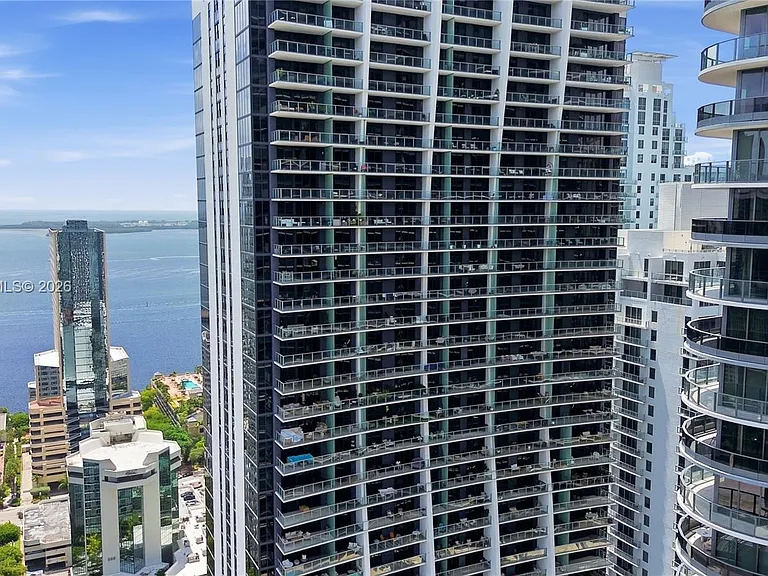 1010 Brickell Ave #3510 — Photo 2