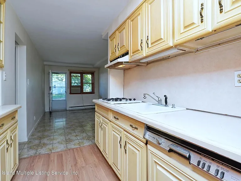 309 Bay 11 St #1 — Photo 2