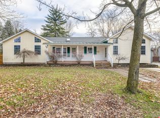 145 Davis St, Croswell, MI 48422