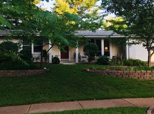 620 Burwick Ter, Ballwin, MO 63021