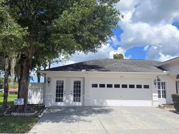 8708 Maple Lake Pl, Tampa, FL 33635