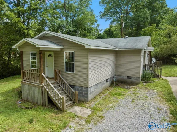 150 3rd Ave W, Grant, AL 35747