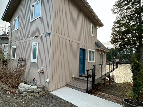 464 E Treasure Island Drive, Allyn, WA 98524