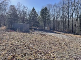 1319 W Haleys Creek Rd, Centerville, TN 37033