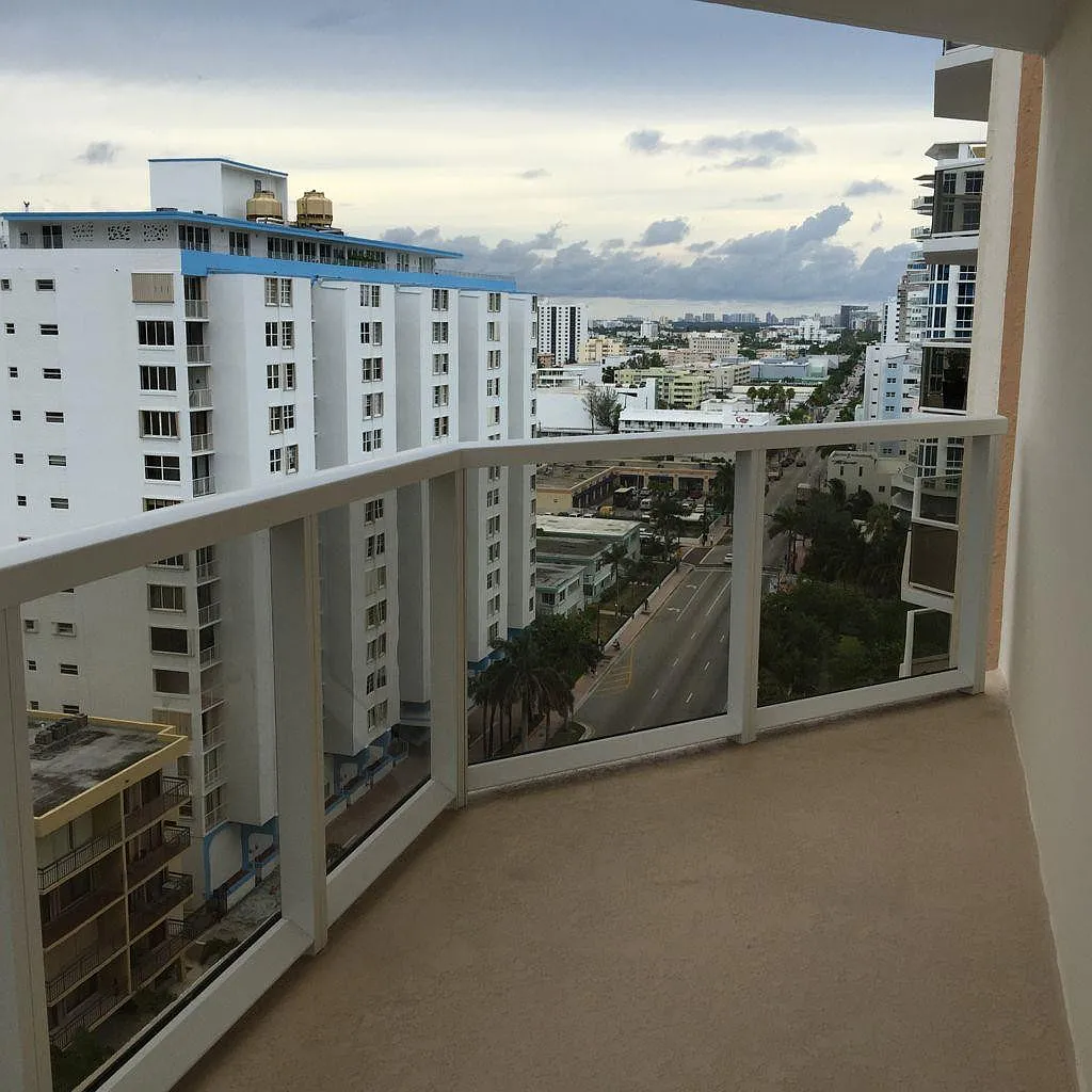 2 bed, 2.0 bath, 1503 sqft, $4,490 — Photo 2