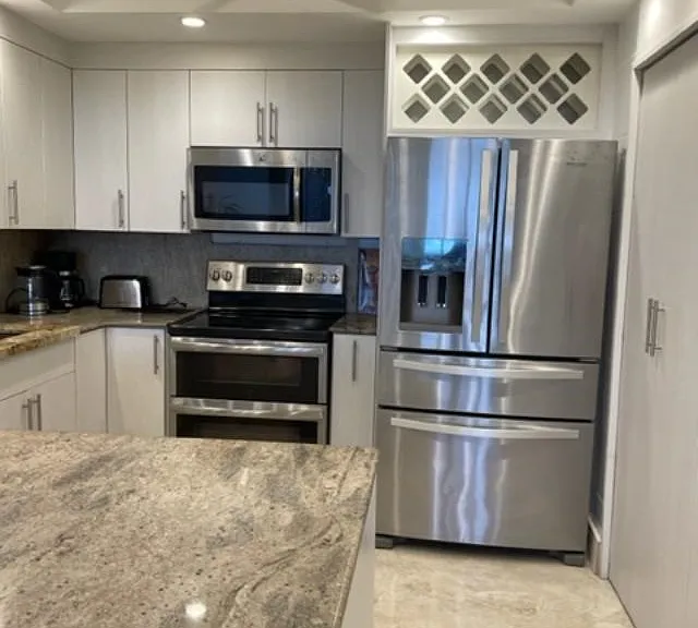3725 S Ocean Dr #1402 — Photo 9