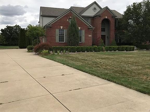 2nd image of 48166 Central Park Dr