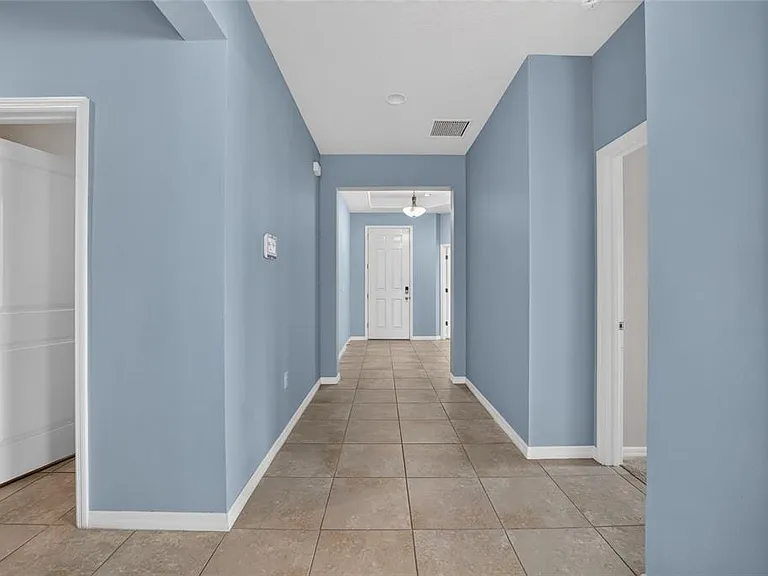 4572 SW 65th Pl — Photo 10
