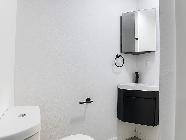 Casas On Cordova Street Apartments — Photo 27