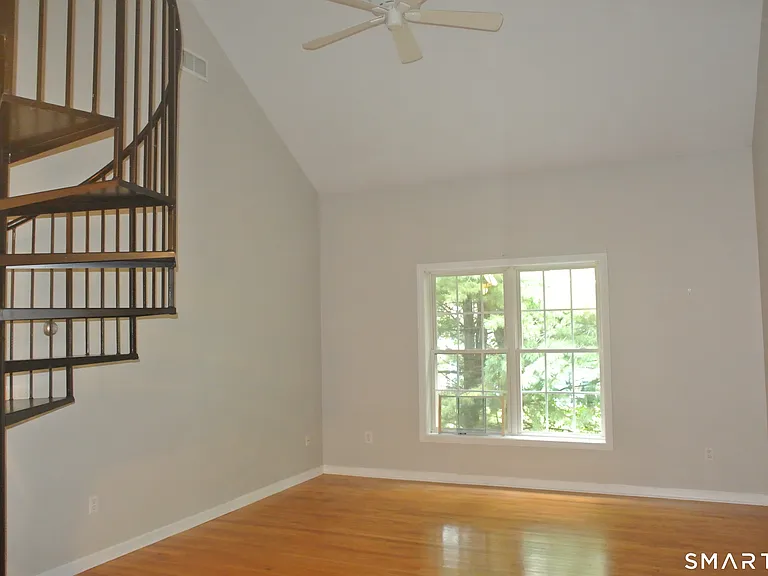 680 Boston Post Rd #26 — Photo 5