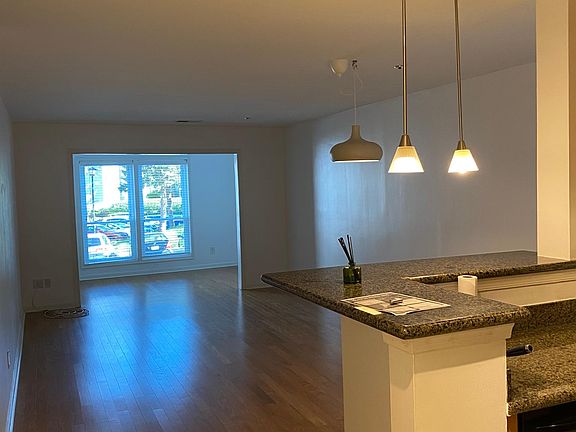 5th image of 3176 Summit Square Dr APT A6
