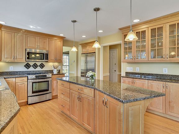 Stunning kitchen renovation!