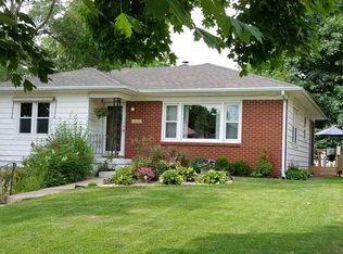 1991 Marion St, Dubuque, IA 52003