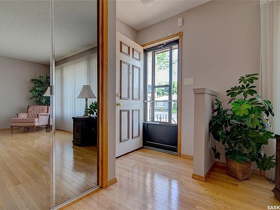5th image of 155 Rodenbush Dr