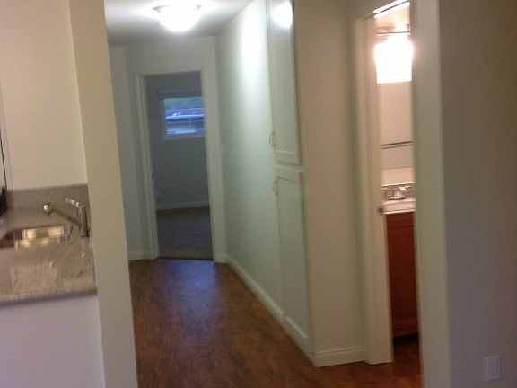 4th image of 246 W Alamar Ave APT 1