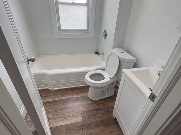5th image of 4275 E 114th St #Up