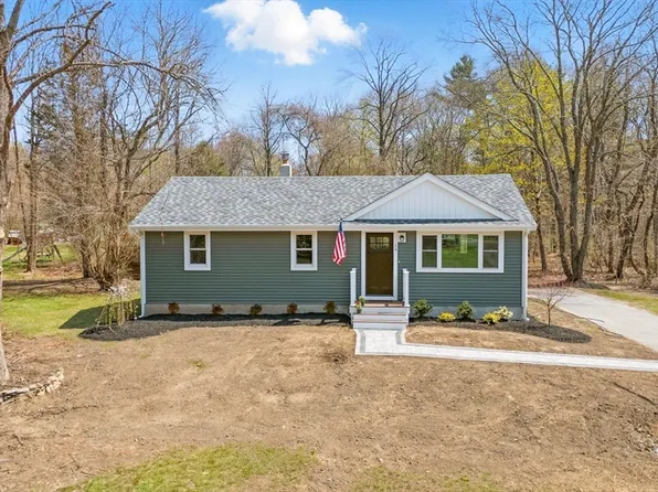 14 Algerine St, Berkley, MA 02779