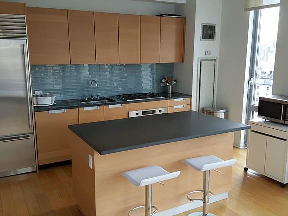 3rd image of 310 W 52nd St APT 9H