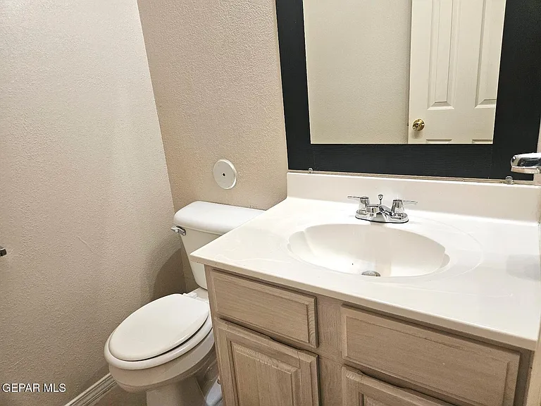 12604 Sun Terrace Ave — Photo 10