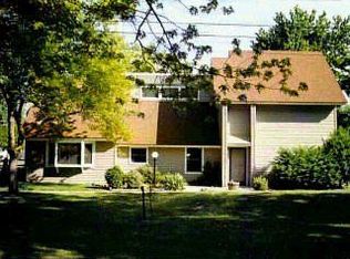 13757 Biscayne Ave, Monroe, MI 48161