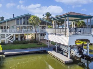 14002 Grambo Blvd, Galveston, TX 77554