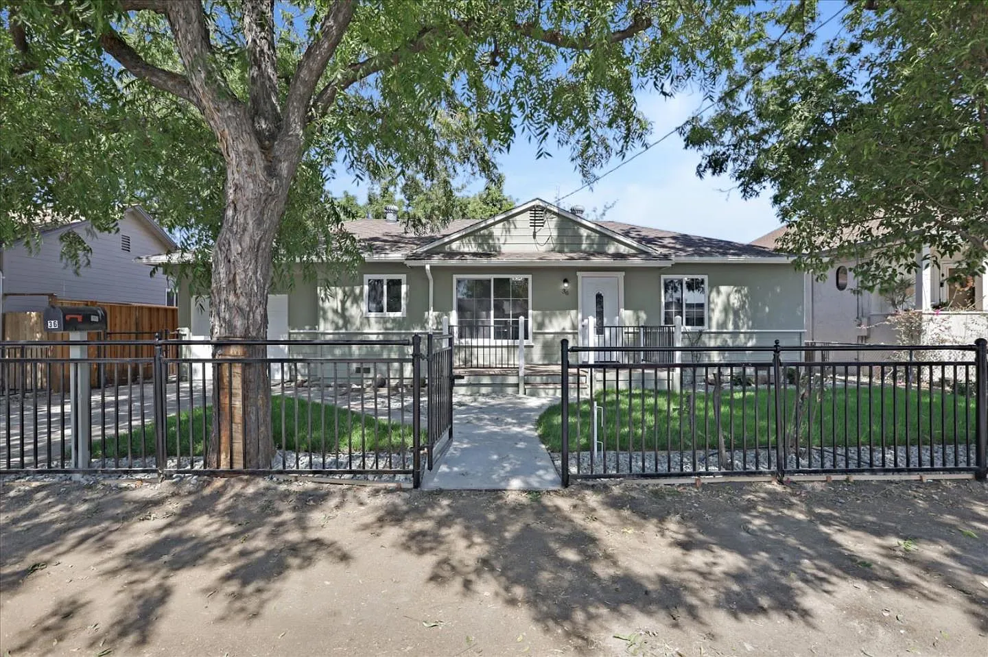36 Millar Ave photo 1