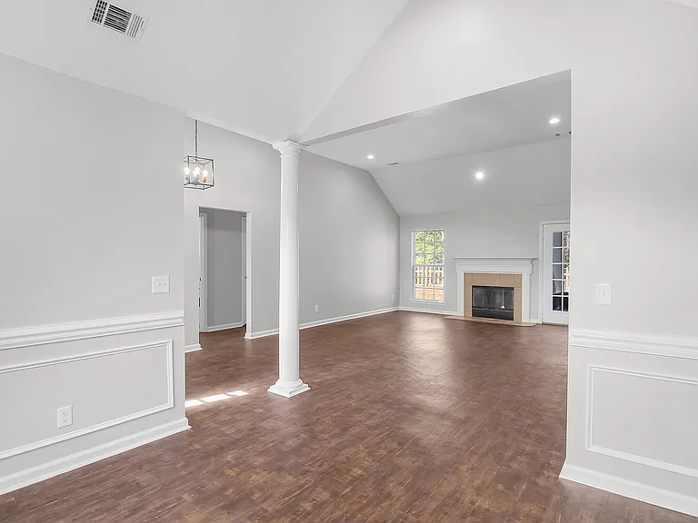 132 Pampas Dr — Photo 24