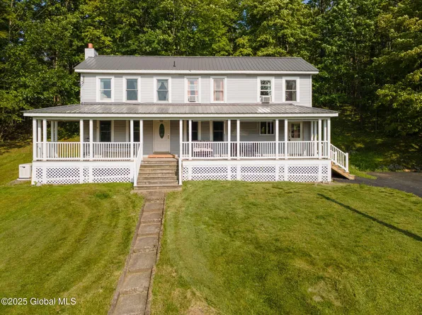 57 Gettle Road, Averill Park, NY 12018