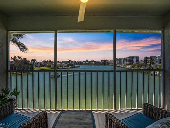 10682 Gulf Shore Dr #C-301, Naples, FL 34108