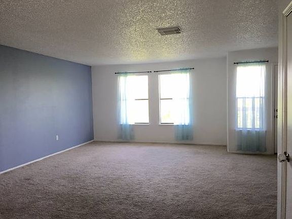 4th image of 4401 River Valley Dr APT 1005