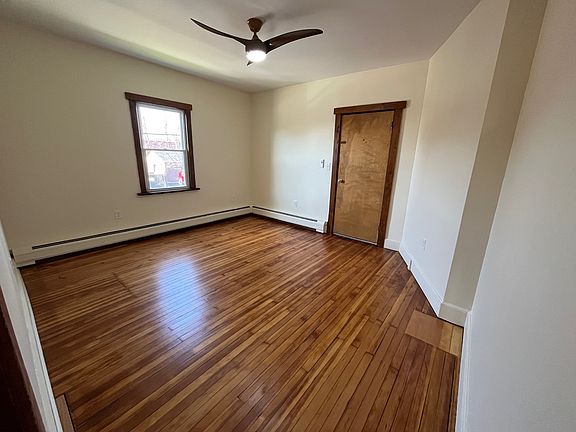 4th image of 1 Laurel Pl #1